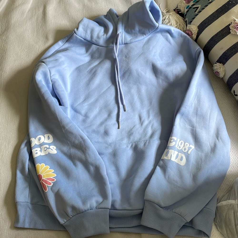 super soft light blue/purple hoodie size small never worn